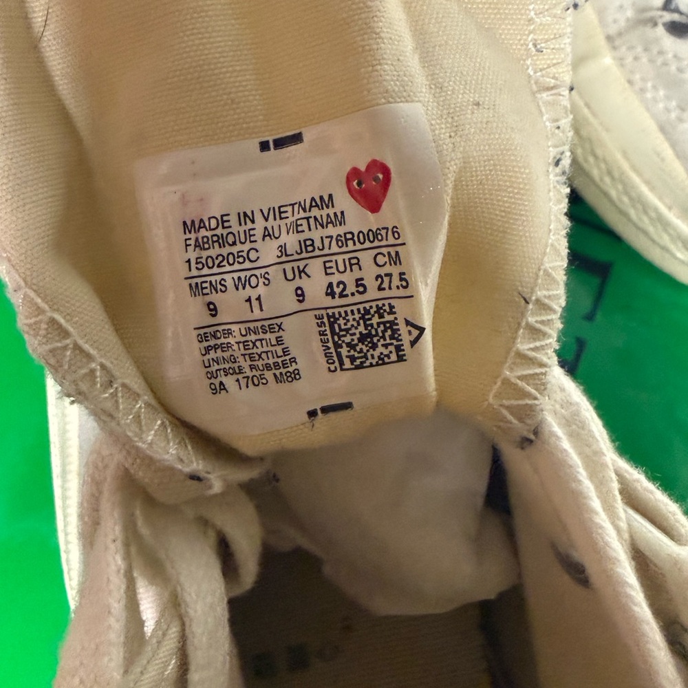 Comme des Garçon Play White High-Top Sneakers wit Red Heart sold as is size 9US - Picture 5 of 6